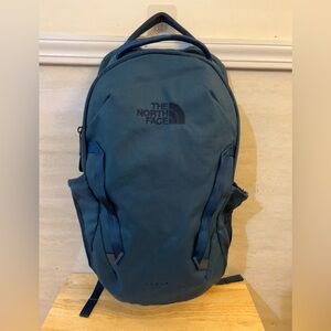The North Face Vault Backpack Flex Vent Suspension, Water Resistant, Sternum